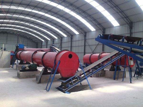 養(yǎng)殖場(chǎng)怎么利用糞便以及秸稈堆制有機(jī)肥？