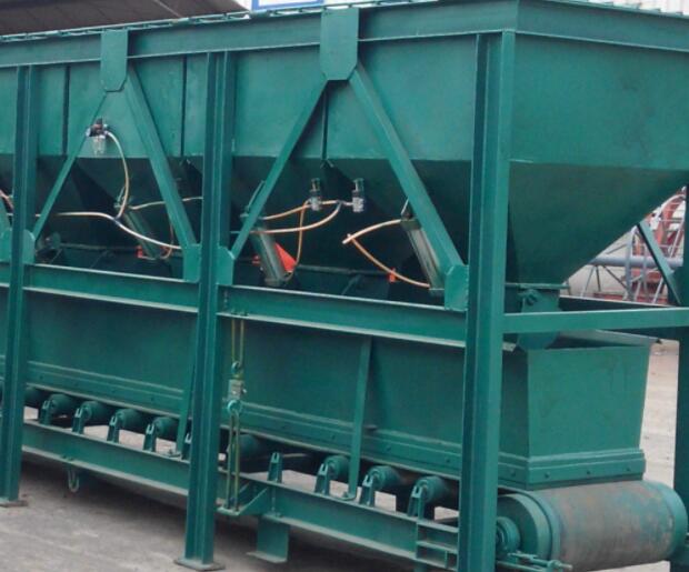 豬糞有機肥設(shè)備實拍